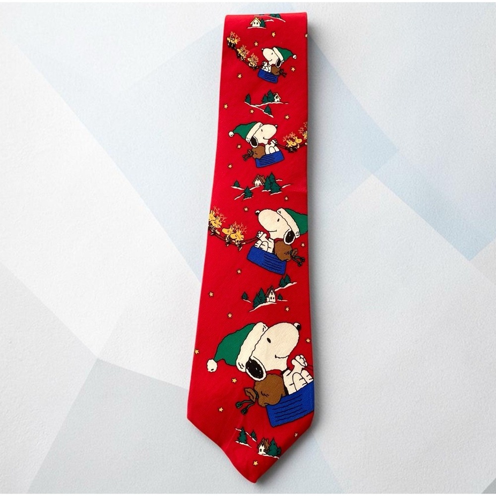 Peanuts Snoopy Christmas Silk Necktie Red Santa Holiday Woodstock Novelty